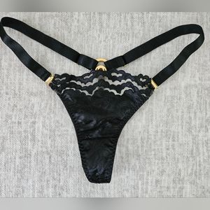 NWOT Bordelle black Dala strap thong, size Large